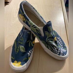 Mens VANS sz 10 Aloha Navy tropical print classic slip ons beach shoes Hawaiian